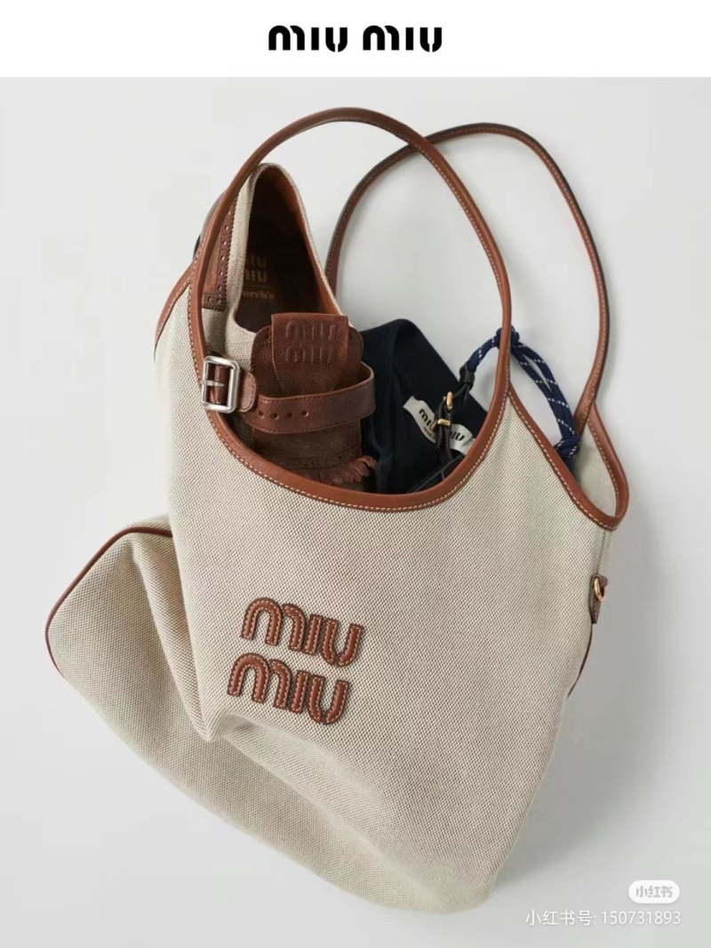 Miu Miu Tote Bags